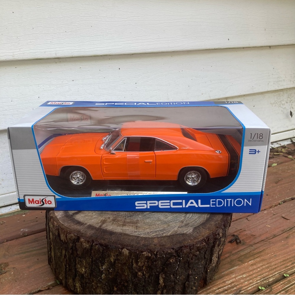 Maisto Vibrant Orange Special Edition Model Car